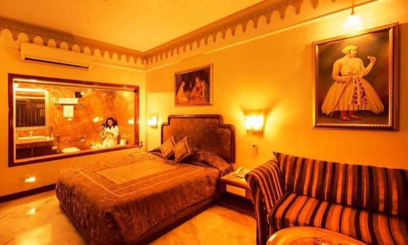 Hotel Hillock Mount Abu Ngoại thất bức ảnh